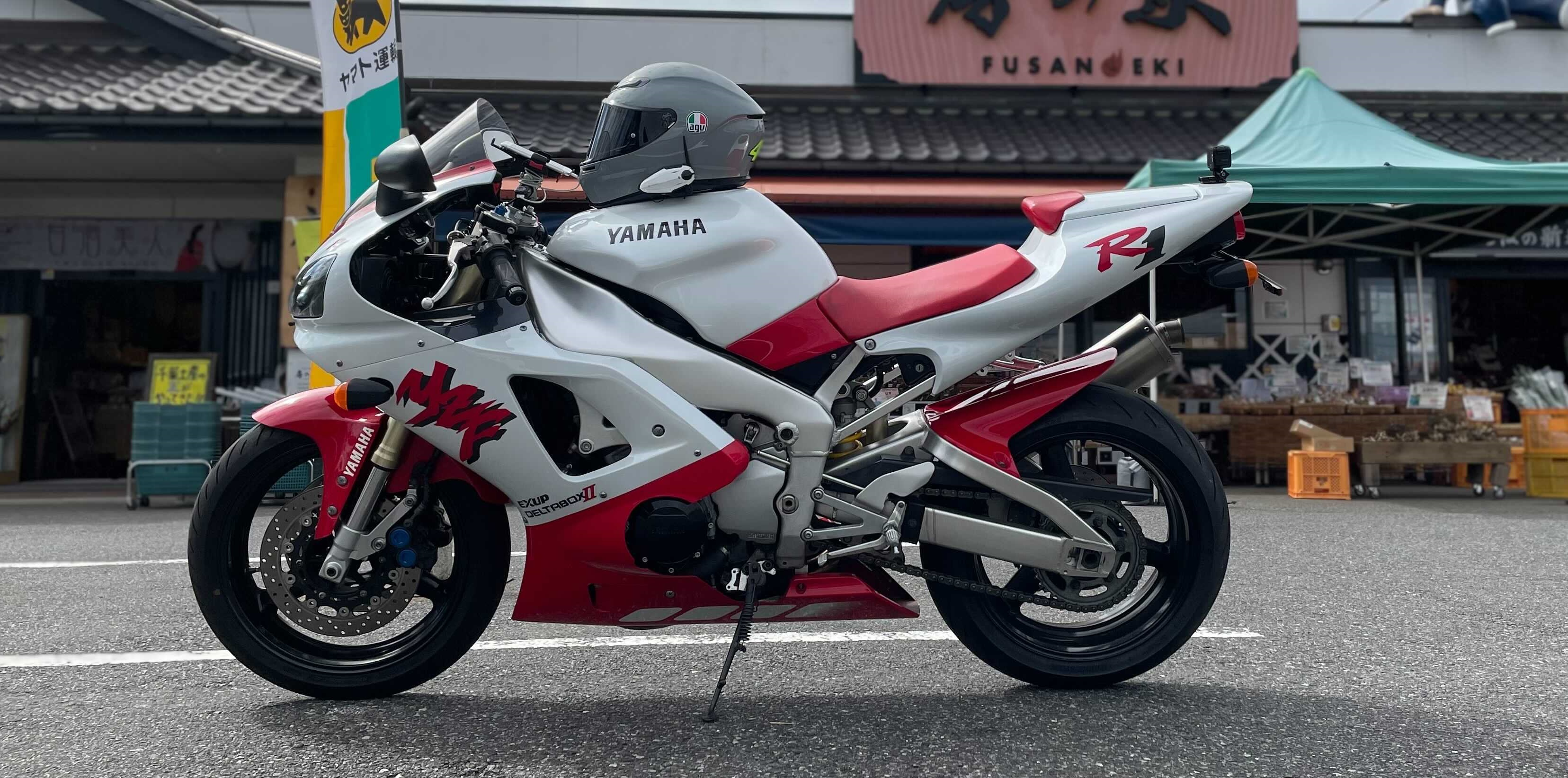 スタッフの愛車に合わせてカラーオーダーの作成例をご紹介！